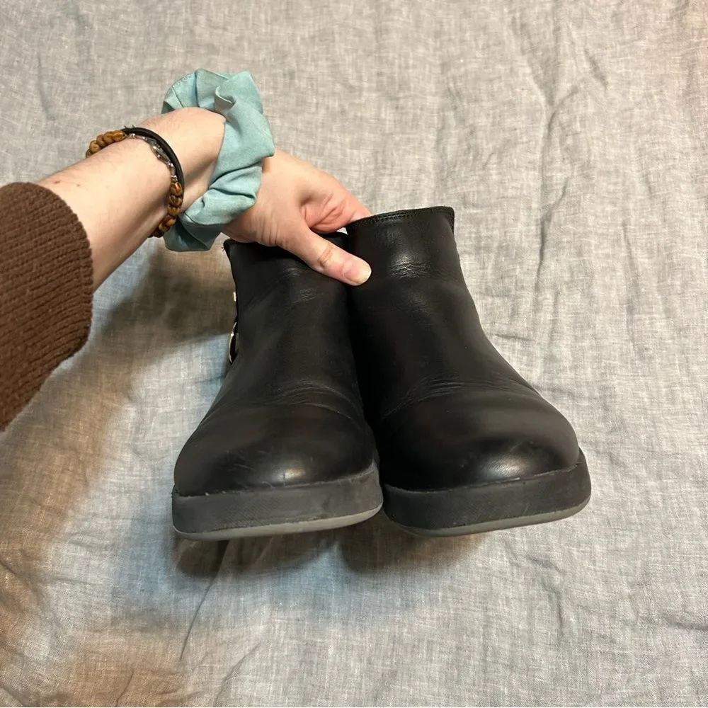 KURU Tempo Cloud Ankle Booties Black Size 9 Orthopedic Arch Support Comfort